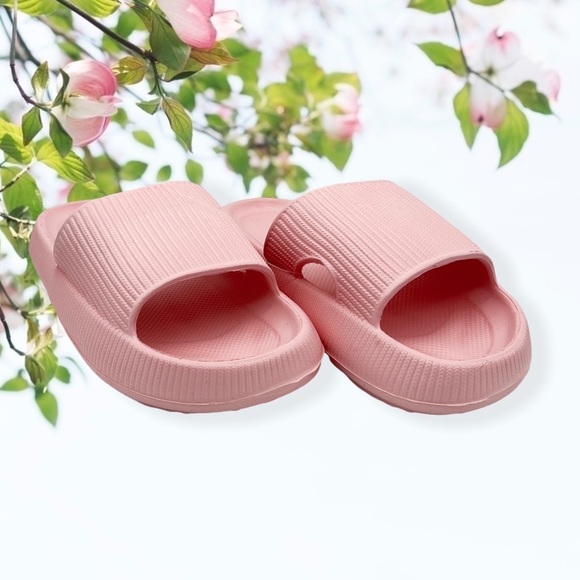 Shoes - CUSHION Slides